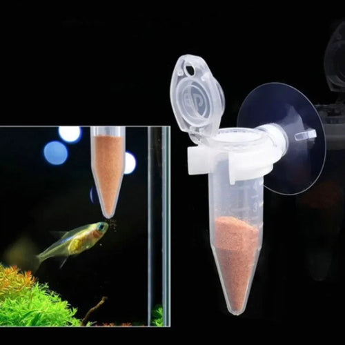 Aquarium feeding funnel with suction cup